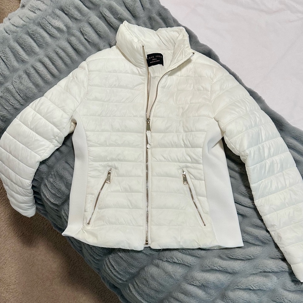 Love Tree Women's Cream Puffer Jacket